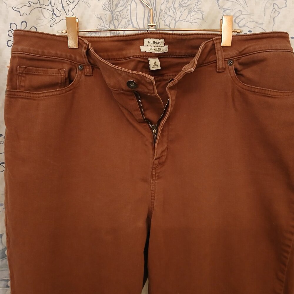 L.L. Bean Women’s True Shape Jeans, High-Rise Slim Leg, Currant Color 18 TALL - Picture 2 of 5